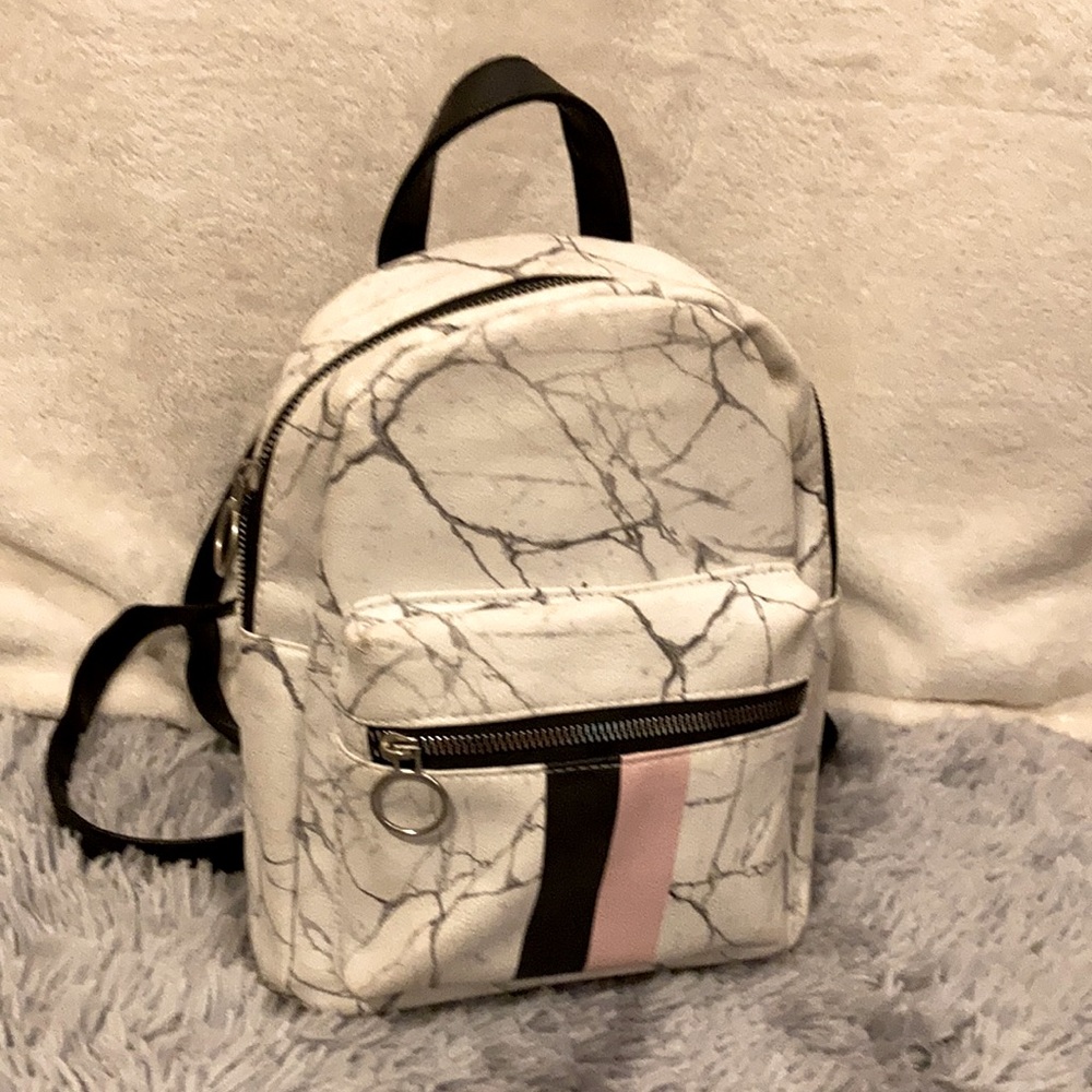 RUE21 Adjustable Backpack Purse